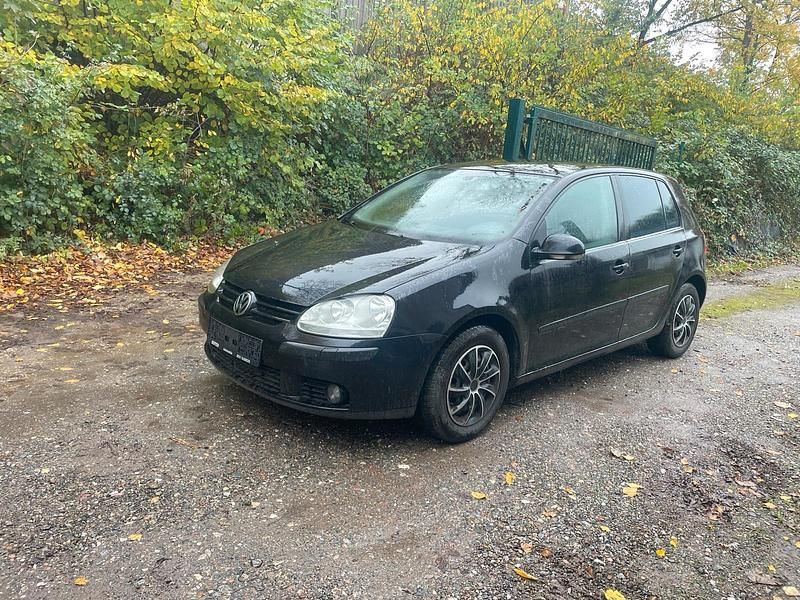 Schwarz Gebraucht 2004 VW Golf V Limousine | 930 € (Superpreis) - Bild 1/4