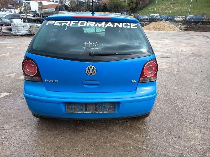 Gebraucht VW Polo 80 PS (58 kW) 2008 Blau Kleinwagen