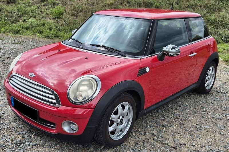 Rot Gebraucht 2008 Mini ONE Kleinwagen | 2.500 € (Fairer Preis) - Bild 1/3