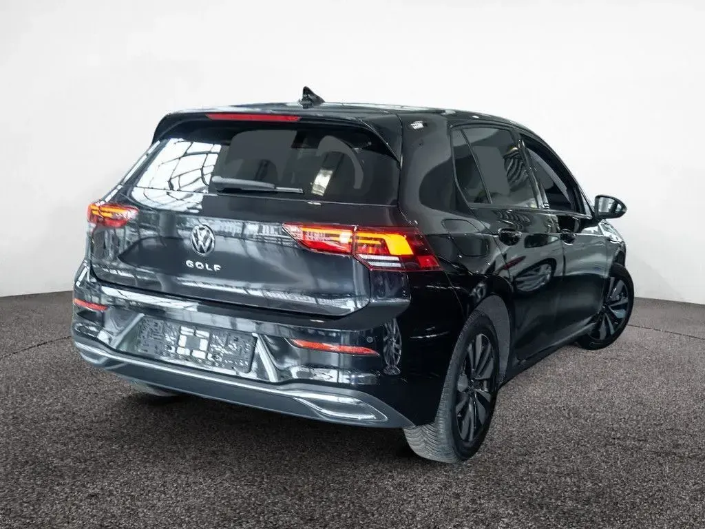 Gebraucht VW Golf VIII Move 150 PS (110 kW) 2024 Schwarz Limousine