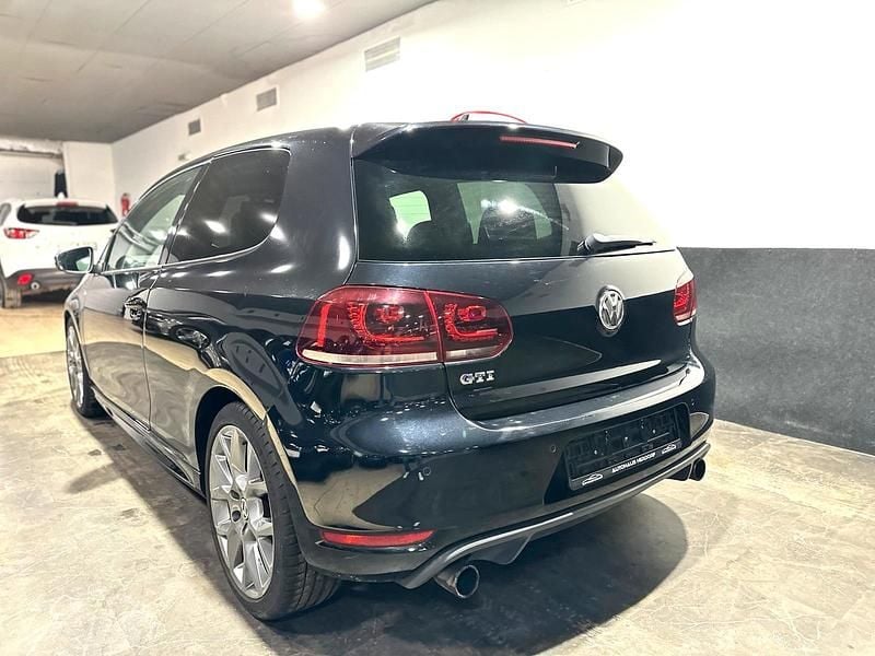 Gebraucht VW Golf Edition 235 PS (172 kW) 2012 Schwarz Coupé