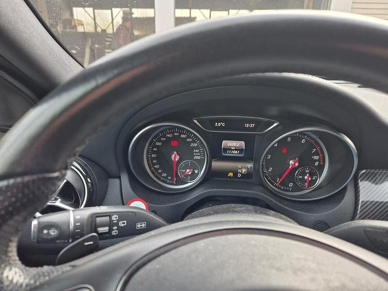 Gebraucht Mercedes GLA200 156 PS (114 kW) 2019 Grau SUV