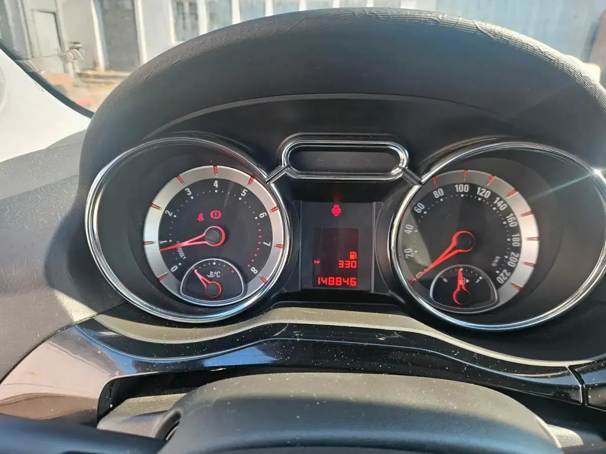 Gebraucht Opel Adam 69 PS (50 kW) 2013 Kleinwagen