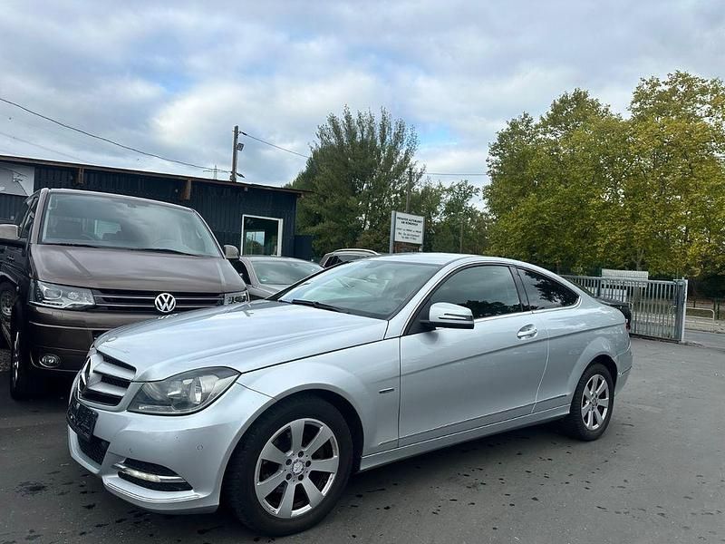 Silber Gebraucht 2012 Mercedes C180 Coupé | 5.999 € (Guter Preis) - Bild 1/4