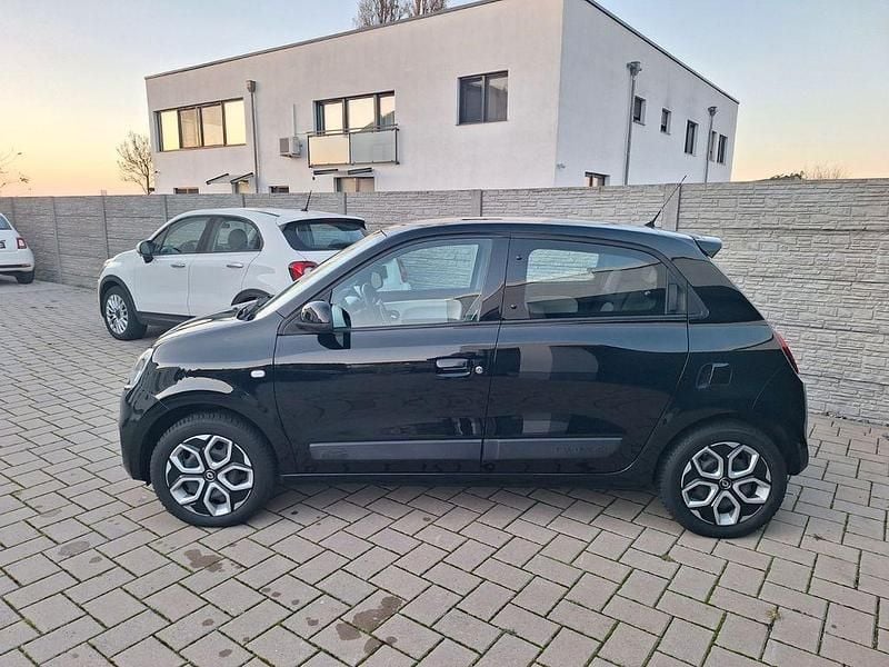 Gebraucht Renault Twingo LIMITED 73 PS (53 kW) 2020 Schwarz Kleinwagen