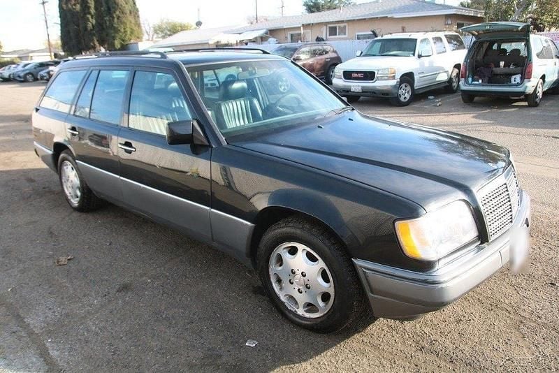 Usata Mercedes E320 1995 Nero Station wagon