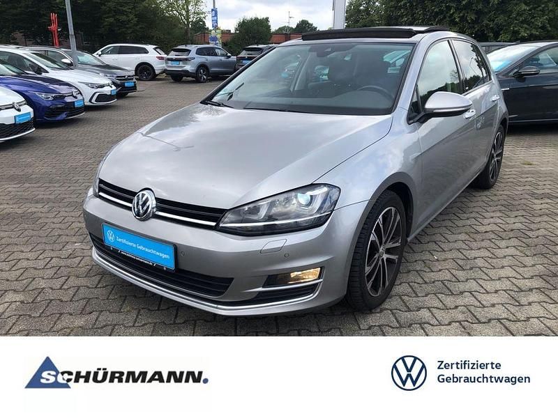 Tungsten silver metallic Gebraucht 2017 VW Golf VII Allstar Limousine | 15.449 € (Fairer Preis) - Bild 1/4