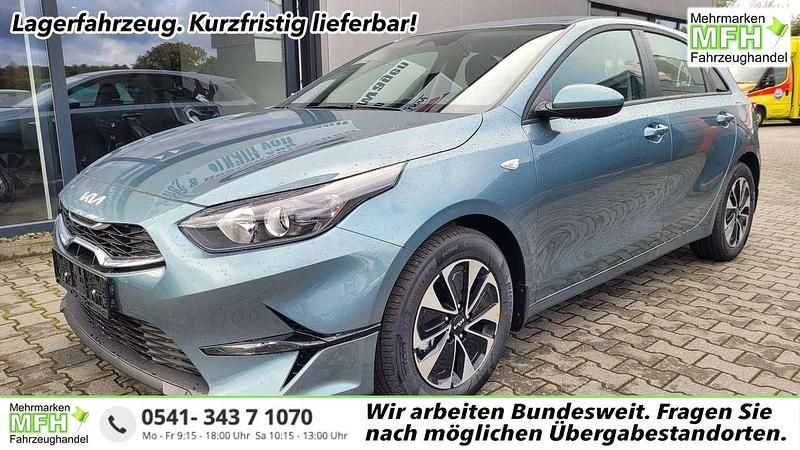 Neu Kia Ceed 140 PS (102 kW) 2025 Lunarsilber Kleinwagen