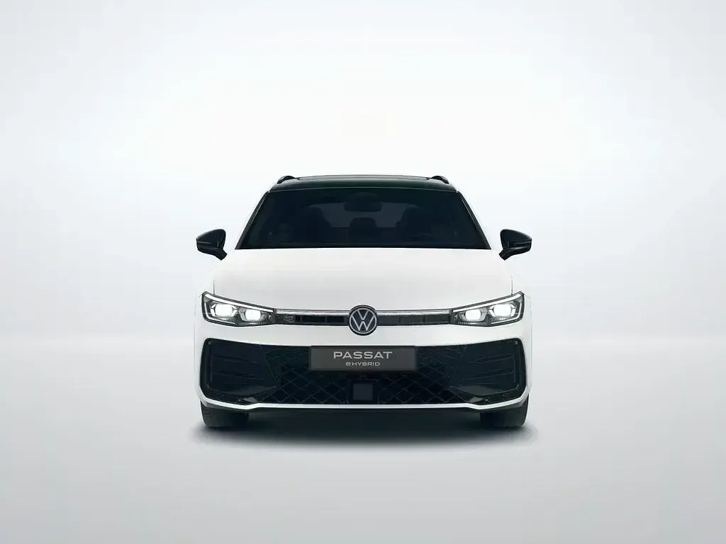 Gebraucht VW Passat R-line 272 PS (200 kW) 2025 Weiß (pure white) Kombi