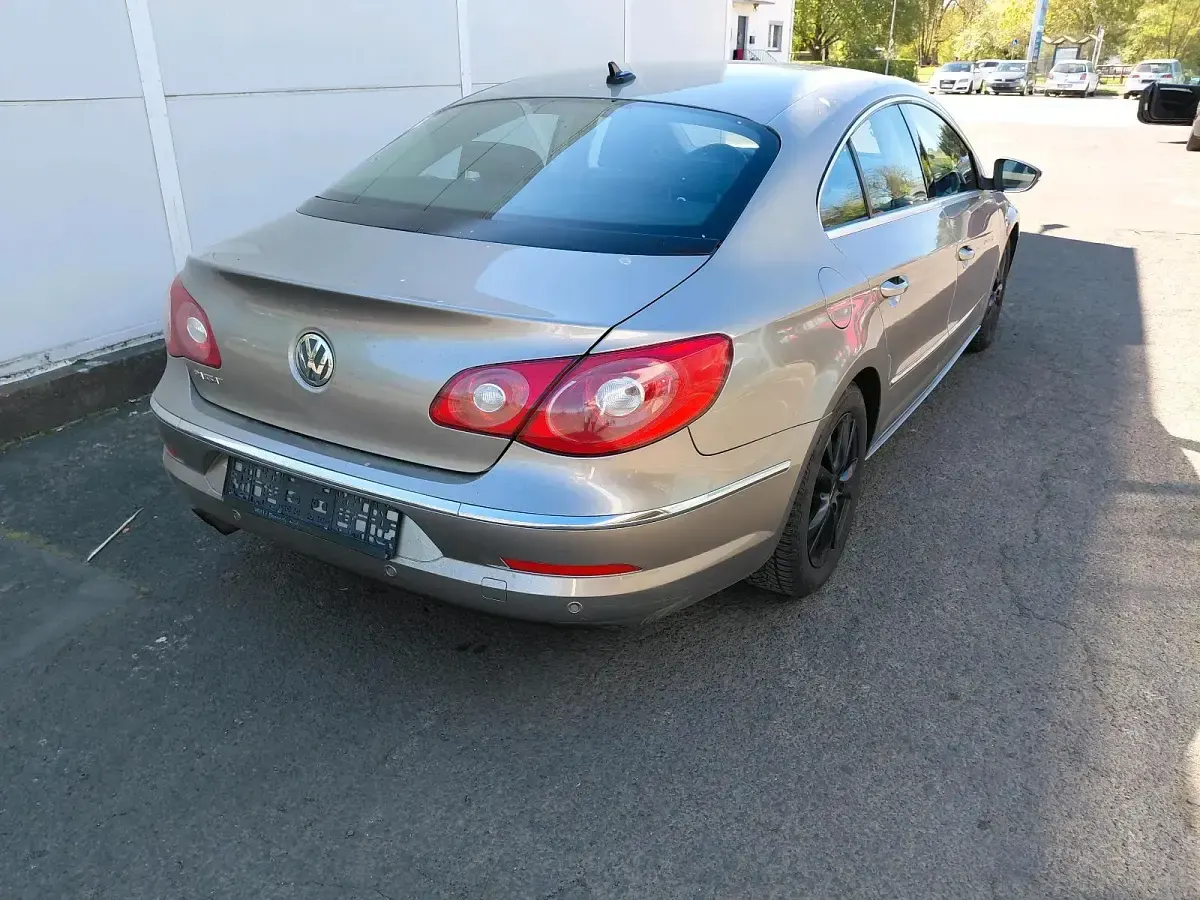 Second-hand VW Passat 160 CP (117 kW) 2008 Auriu Coupe