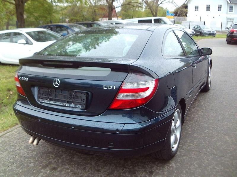 Gebraucht Mercedes C200 122 PS (89 kW) 2006 Schwarz Coupé
