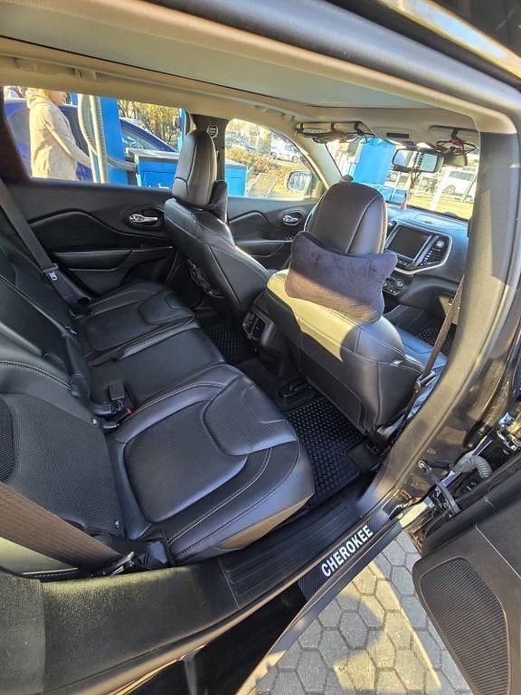 Gebraucht Jeep Cherokee Limited 200 PS (147 kW) 2015 Schwarz SUV