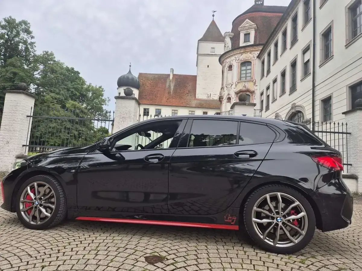 Gebraucht BMW 128 265 PS (194 kW) 2023 Saphirschwarz Kleinwagen