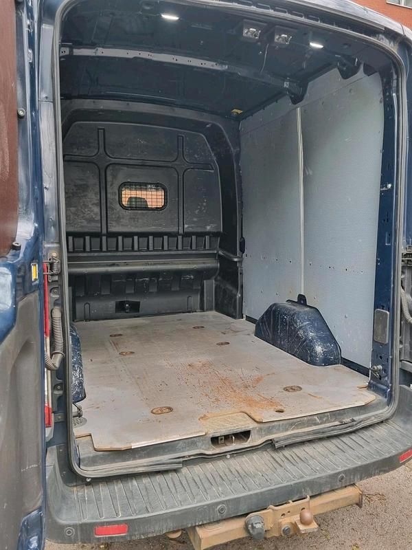 Second-hand Ford Transit 131 CP (96 kW) 2018 Albastru Break