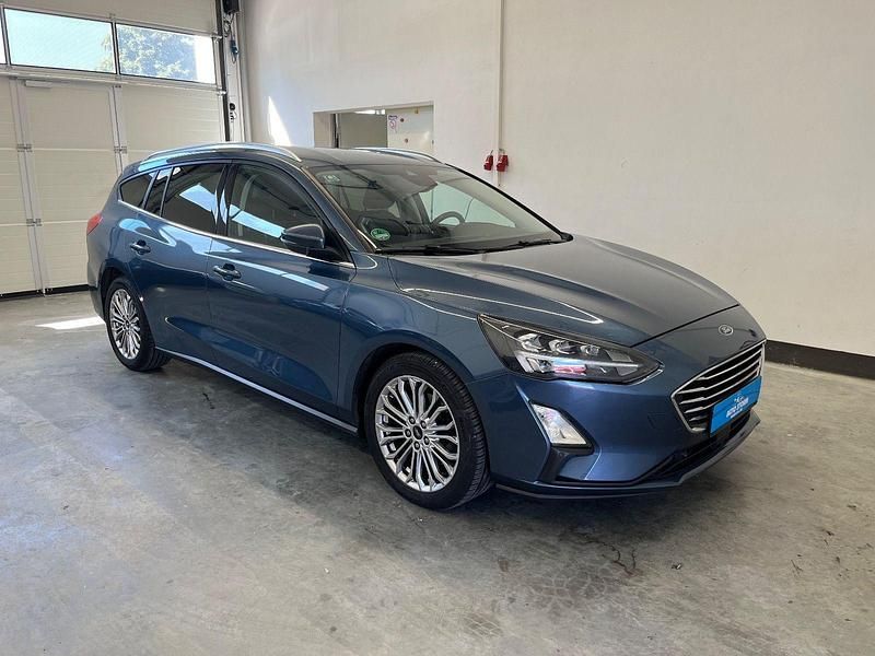 Gebraucht Ford Focus Titanium 150 PS (110 kW) 2020 Blau Kombi