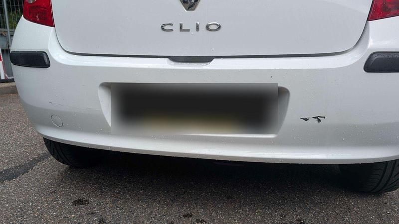 Gebraucht Renault Clio II Expression 75 PS (55 kW) 2008 Weiß Kleinwagen