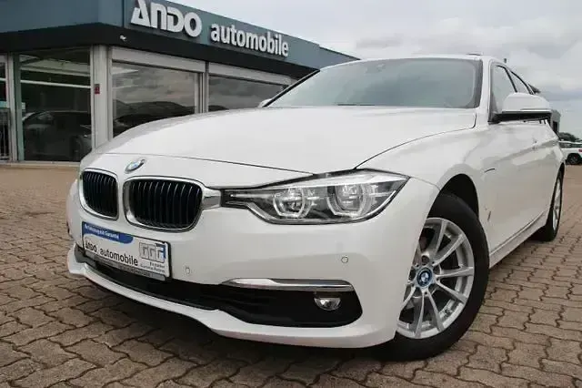 Gebraucht BMW 330e iPerformance 252 PS (185 kW) 2017 Andere Limousine