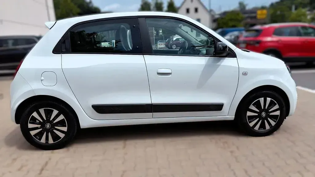Gebraucht Renault Twingo SE 65 PS (47 kW) 2022 Weiß Kleinwagen