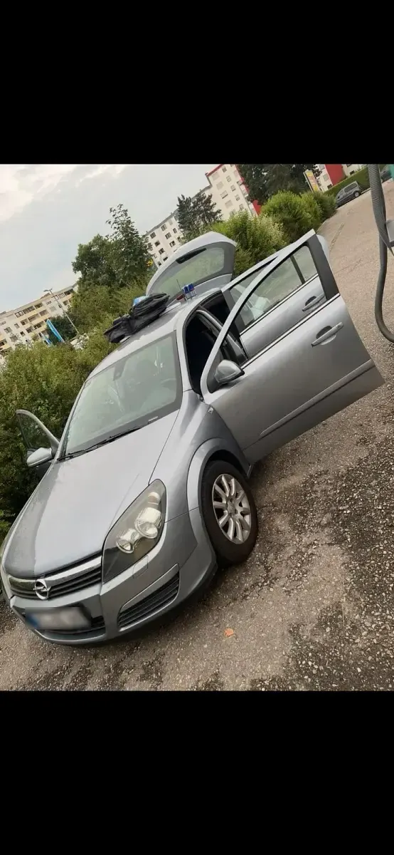 Gebraucht Opel Astra 110 PS (80 kW) 2004 Silber Kleinwagen