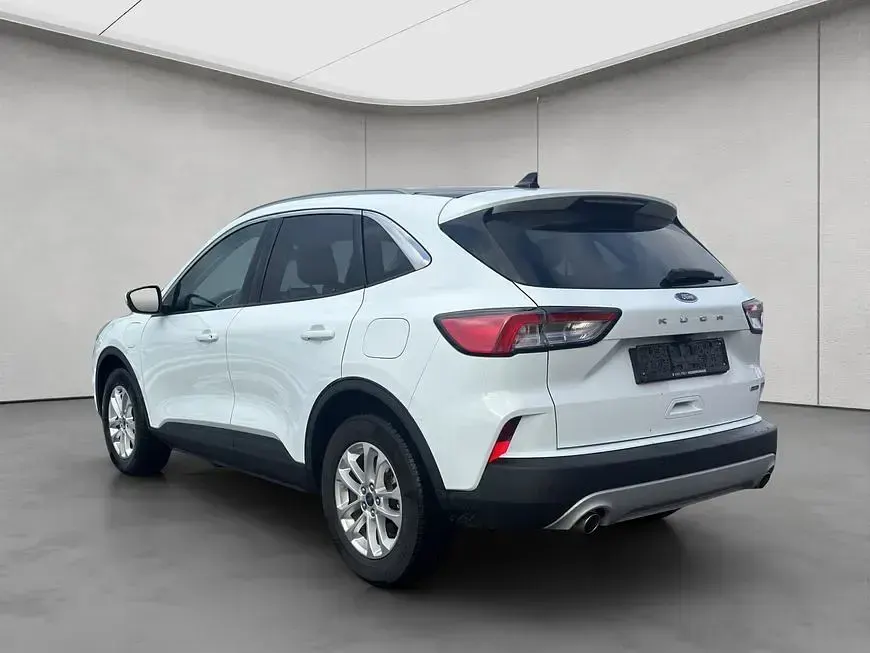 Gebraucht Ford Kuga Titanium 224 PS (164 kW) 2022 Weiß SUV