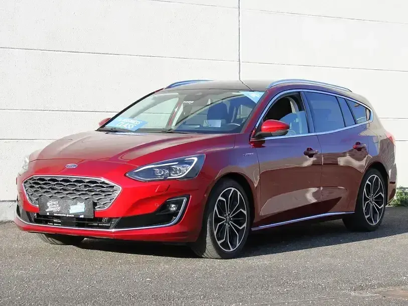 Gebraucht Ford Focus Vignale 182 PS (133 kW) 2019 Rot metallic Kombi
