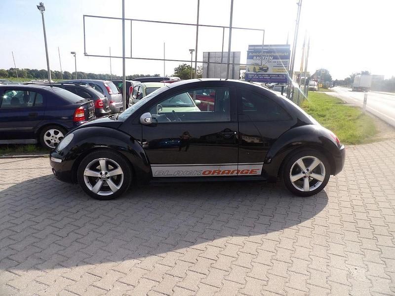 Gebraucht VW New Beetle 105 PS (77 kW) 2010 Schwarz Kleinwagen