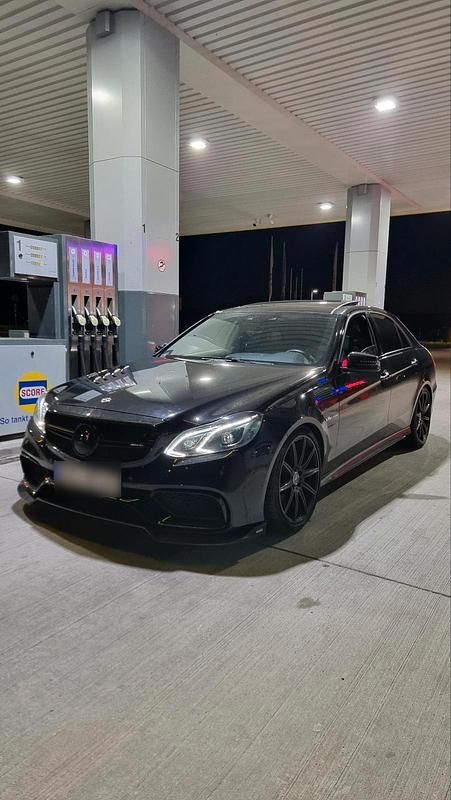 Gebraucht Mercedes E63 AMG 557 PS (409 kW) 2014 Schwarz Limousine