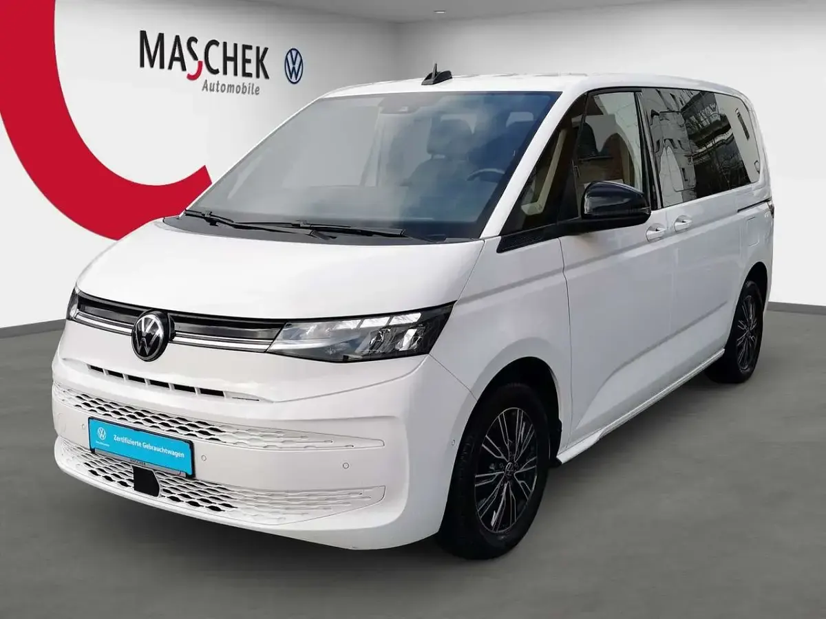 Gebraucht VW T7 Life 150 PS (110 kW) 2024 Weiß Van