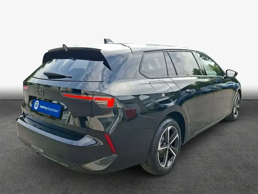 Gebraucht Opel Astra 131 PS (96 kW) 2025 Schwarz Kleinwagen