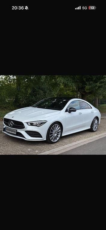 Weiß Gebraucht 2019 Mercedes CLA200 Limousine | 22.999 € (Guter Preis) - Bild 1/3