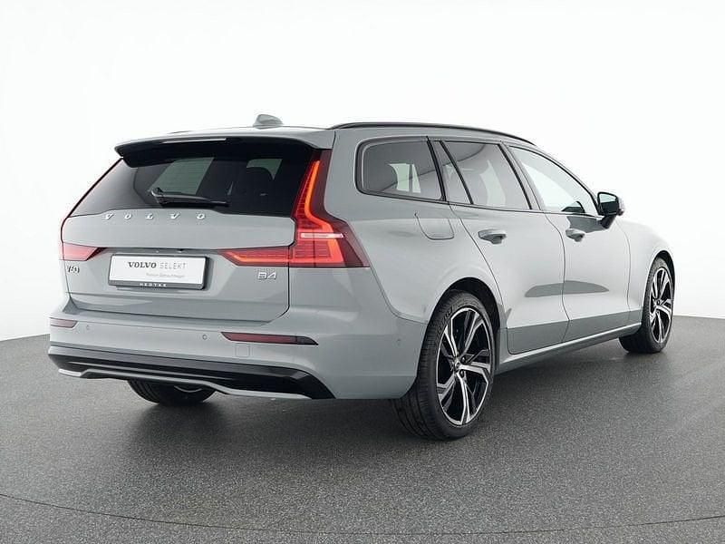 Gebraucht Volvo V60 Plus 197 PS (144 kW) 2025 Grau Kombi