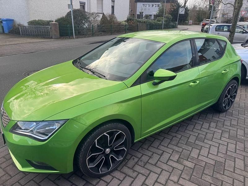 Gebraucht Seat Leon Reference 86 PS (63 kW) 2015 Grün Limousine