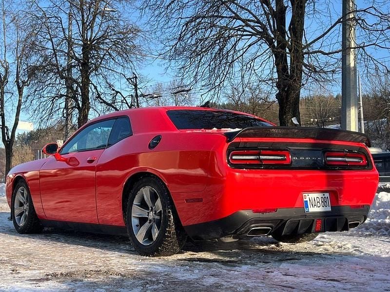 Gebraucht Dodge Challenger 305 PS (224 kW) 2021 Orange Coupé