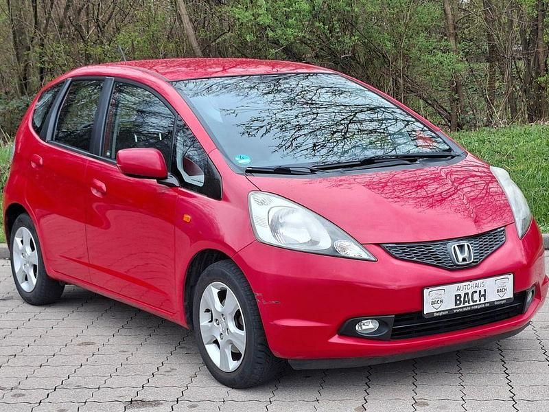 Gebraucht Honda Jazz Trend 90 PS (66 kW) 2010 Rot Kleinwagen