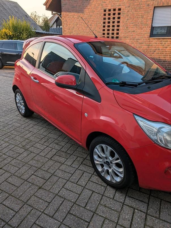 Second-hand Ford Ka 72 CP (52 kW) 2011 Roșu Hatchback