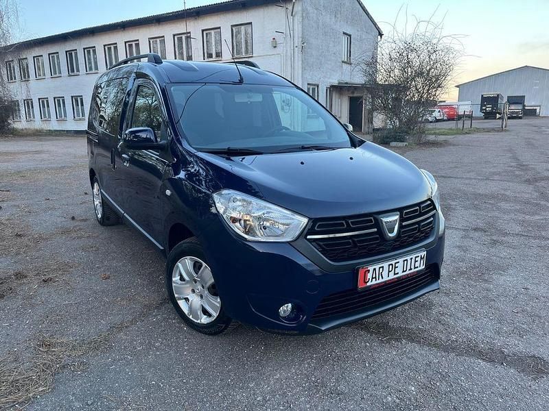Gebraucht Dacia Dokker Lauréate 102 PS (75 kW) 2017 Blau Van / Kleinbus