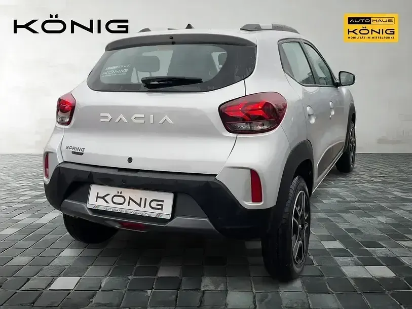Usado Dacia Spring Essentiel 33 kW (45 CV) 2023 Gris Utilitario