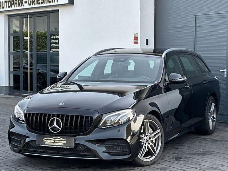 Gebraucht Mercedes E400 AMG line 340 PS (250 kW) 2018 Obsidianschwarz Kombi