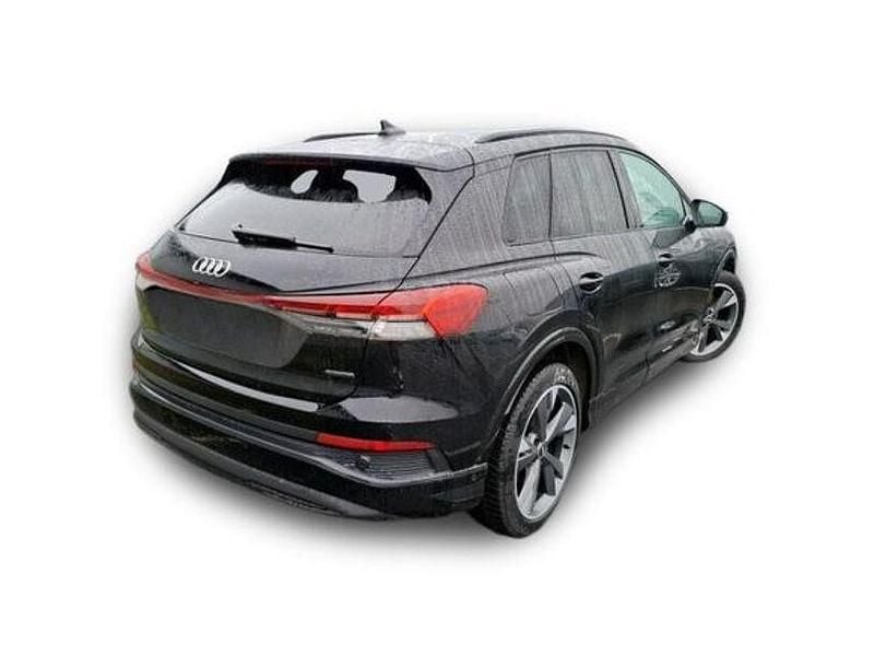 Gebraucht Audi Q4 e-tron Ambiente 219 kW (299 PS) 2022 Mythosschwarz metallic SUV