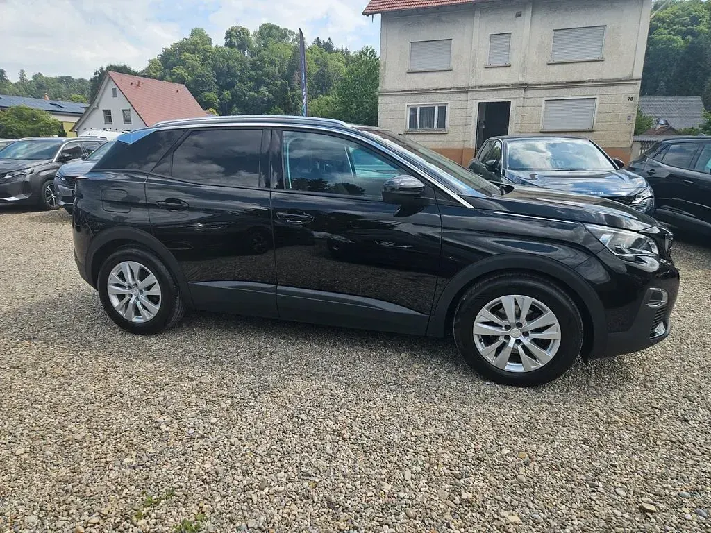 Gebraucht Peugeot 3008 Active 150 PS (110 kW) 2016 Lackierung schwarz perla nera/me (metallic) SUV