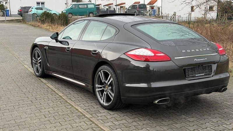 Gebraucht Porsche Panamera 4 299 PS (219 kW) 2011 Schwarz Limousine
