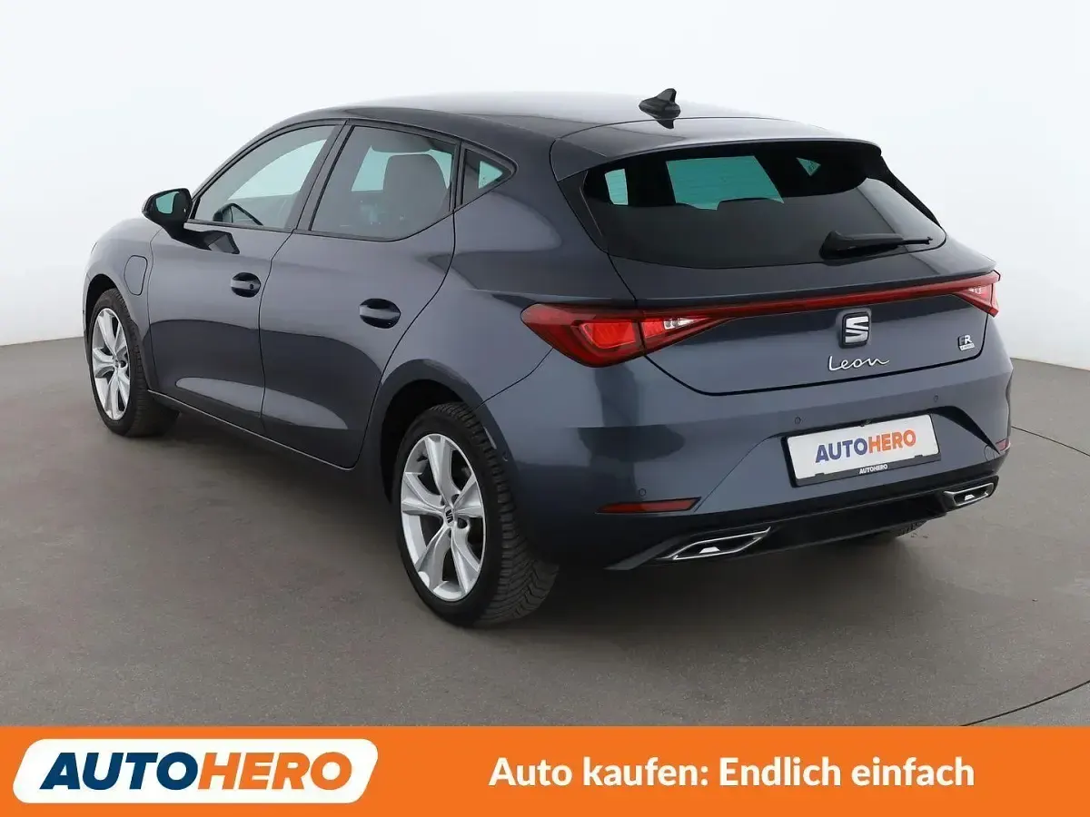 Gebraucht Seat Leon FR 204 PS (150 kW) 2020 Grau Limousine