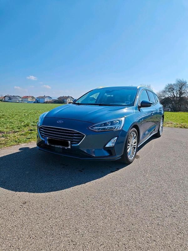 Gebraucht Ford Focus 125 PS (91 kW) 2019 Blau Kombi