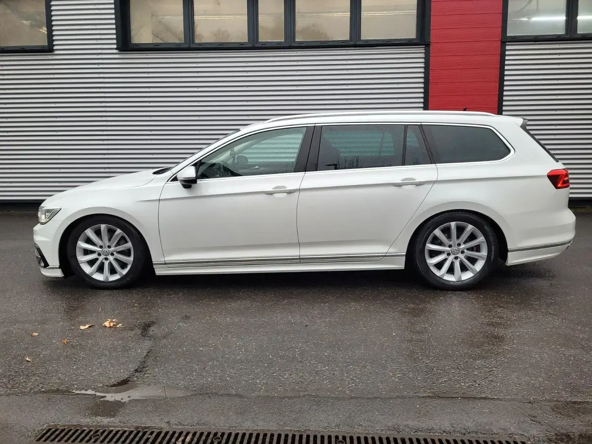 Gebraucht VW Passat R-line 190 PS (139 kW) 2017 Weiß Kombi