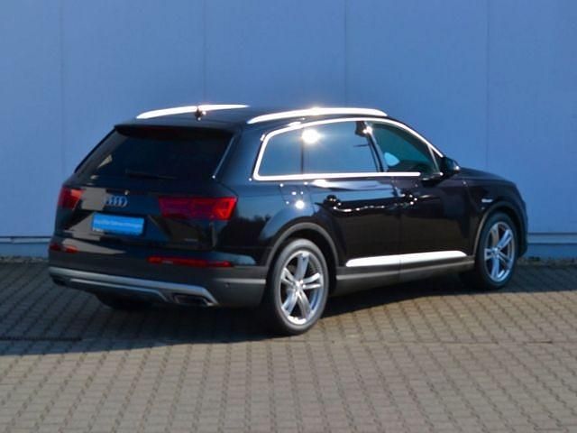 Gebraucht Audi Q7 Comfort 272 PS (200 kW) 2017 Orcaschwarz metallic SUV