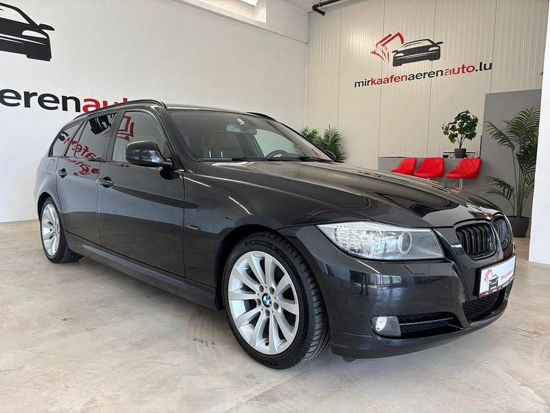 Second-hand BMW 320 Performance 184 CP (135 kW) 2012 Negru Berlinǎ