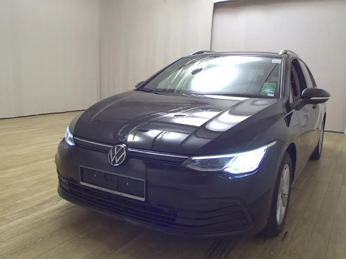 Gebraucht VW Golf VIII Life 150 PS (110 kW) 2023 Schwarz Kombi