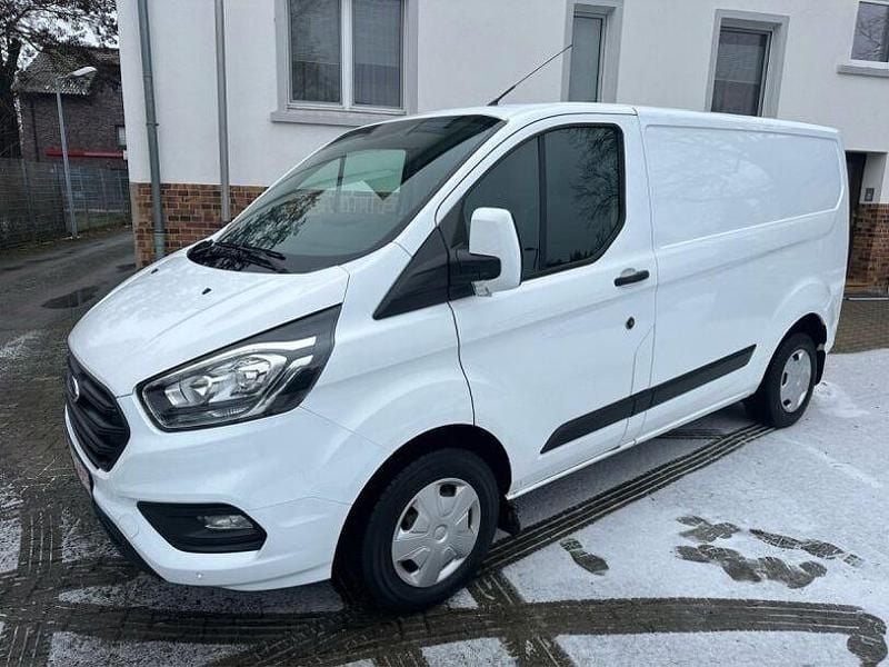 Gebraucht Ford Transit Custom Trend 131 PS (96 kW) 2020 Weiss Van / Kleinbus