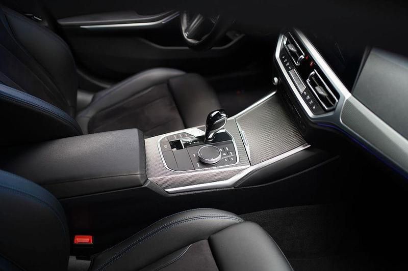 Gebraucht BMW 320 Performance 190 PS (139 kW) 2022 Grau Kombi