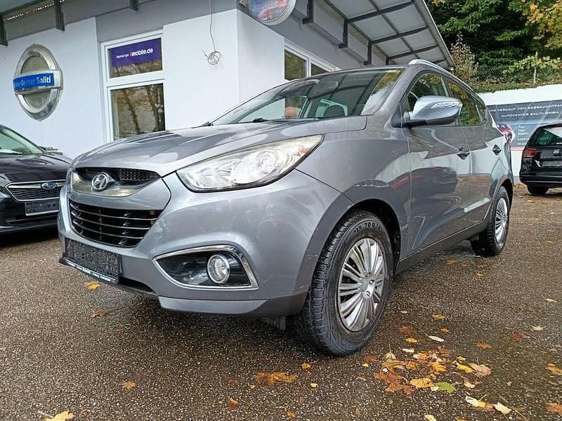 Grau Gebraucht 2012 Hyundai ix35 Comfort SUV | 8.800 € (Guter Preis) - Bild 1/4